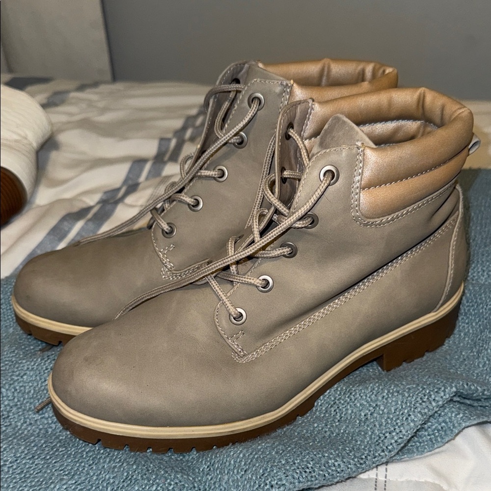 Stylish Gray Lace-Up Ankle Boots